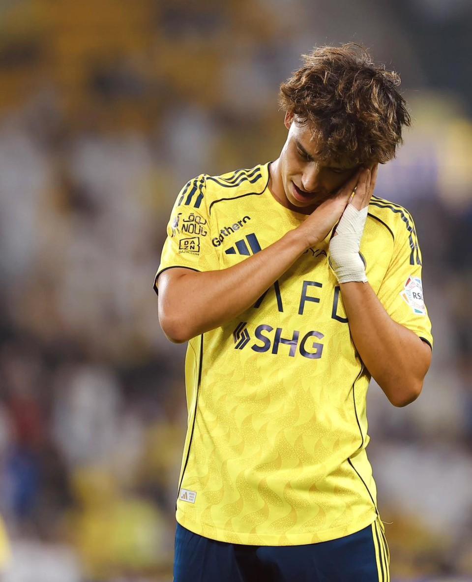 C罗赛事官方发布逆转新规,巴黎圣日耳曼争议不断!的简单介绍 C罗赛事官方发布逆转新规,巴黎圣日耳曼争议不断!的简单介绍