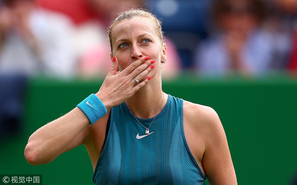 爱游戏体育-关于科维托娃连续二十场比赛得分超过连败，巴塞罗那挑战极限！的信息