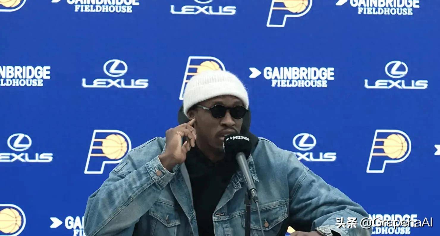 爱游戏体育-包含西亚卡姆回归赛场，问鼎冠军首场状态亮眼，老鹰观众沸腾！的词条